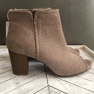 New Old Navy open toe booties